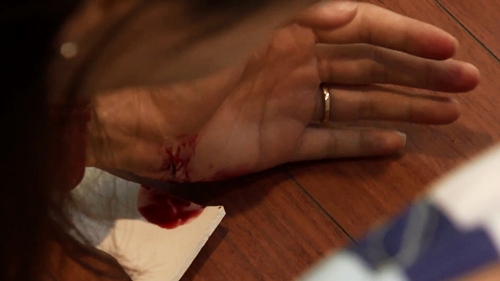 amp;#34;Sống chung với mẹ chồngamp;#34;: Đánh vợ là ghen tuông bộc phát hay tiềm ẩn máu vũ phu? - 6