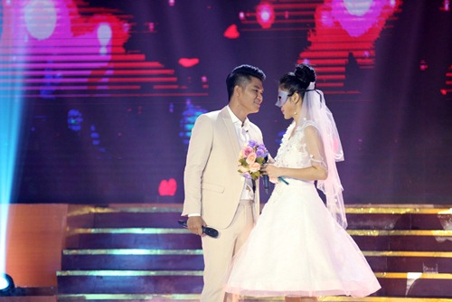 Mẹ ruột Lê Phương: amp;#34;Tôi hiểu tất cả những nỗi đau khổ mà con trải quaamp;#34; - 5