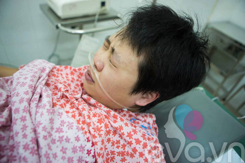 Ngày của Mẹ - Xem ảnh mẹ Việt chịu đau đớn “như gãy 20 cái xương sườn” đón con chào đời - 1