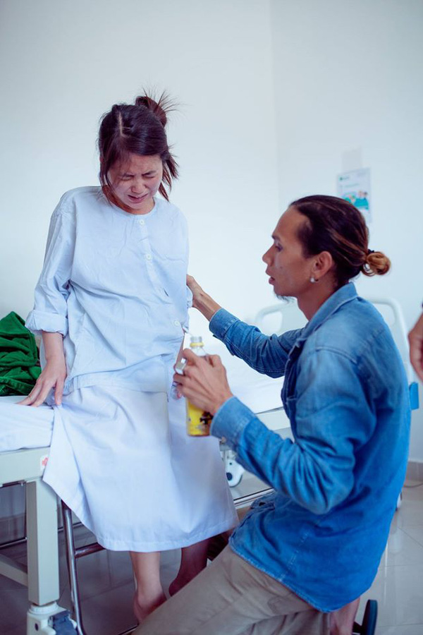 Ngày của Mẹ - Xem ảnh mẹ Việt chịu đau đớn “như gãy 20 cái xương sườn” đón con chào đời - 16