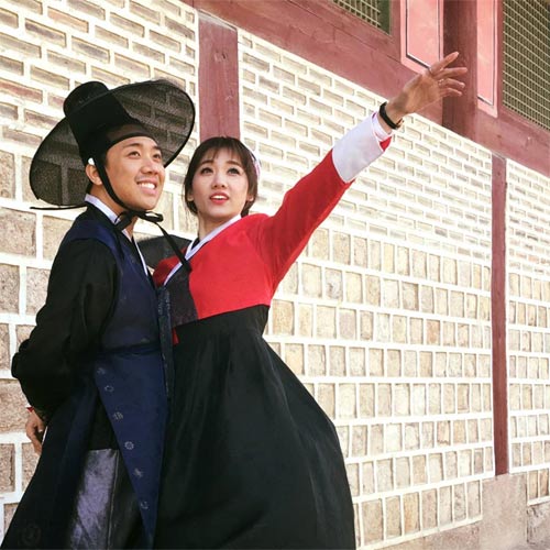 Những khoảnh khắc amp;#34;chẳng giống aiamp;#34; của vợ chồng Trấn Thành - Hari Won - 17