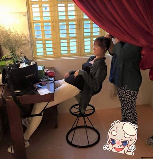 Những khoảnh khắc amp;#34;chẳng giống aiamp;#34; của vợ chồng Trấn Thành - Hari Won - 18