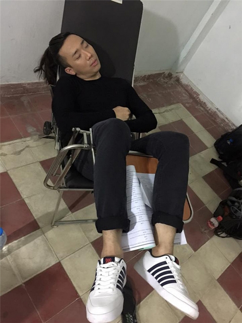 Những khoảnh khắc amp;#34;chẳng giống aiamp;#34; của vợ chồng Trấn Thành - Hari Won - 19