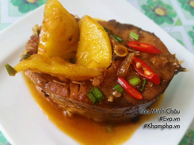 Cá kho dứa đậm đà trôi cơm