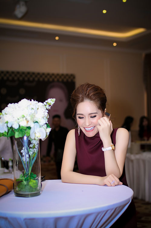 Di Băng bật khóc bên chồng vì sau 5 năm kết hôn mới tham gia một sự kiện - 3