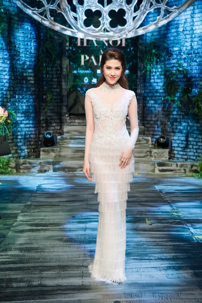 Sao đẹp tuần qua: Gái 3 con Jennifer Phạm khiến gái trẻ cũng phải chạy theo hụt hơi - 7