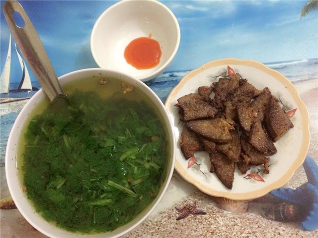 Mâm cơm 30 nghìn 4 món giữa thời bão giá của cô sinh viên Hà Nội gây tranh cãi - 6