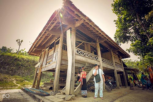 Học sinh lớp 12 chụp ảnh kỷ yếu lên án nạn buôn bán phụ nữ gây sốt cộng đồng mạng - 9