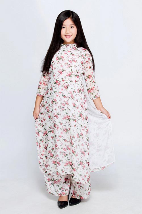 Nghẹn ngào tình cảm của chồng và 3 con dành cho NSND Hồng Vân - 4