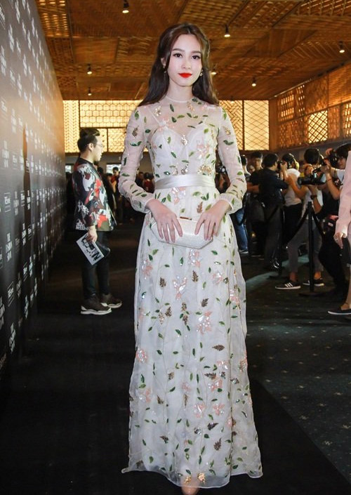 amp;#34;Bócamp;#34; bí quyết giúp Hoa hậu Thu Thảo dù rất gầy vẫn đẹp nuột nà mơn mởn sức sống - 14