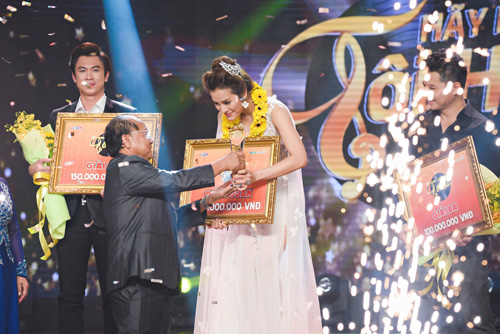 Phương Trinh Jolie bật khóc khi được xướng tên quán quân Hãy nghe tôi hát 2017 - 7