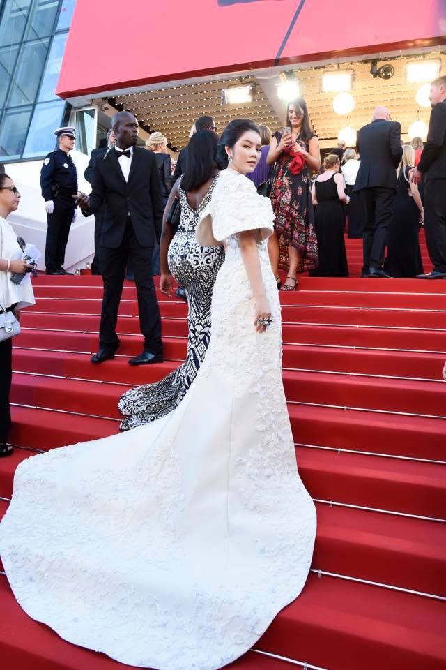 LHP Cannes 2017: Lý Nhã Kỳ đẹp tựa nữ hoàng, Ngọc Thanh Tâm hở quá đà - 3