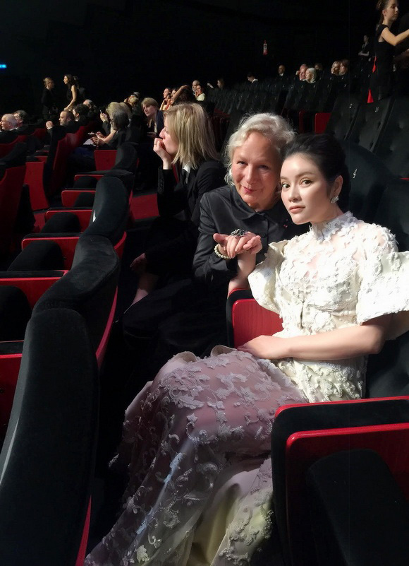 LHP Cannes 2017: Lý Nhã Kỳ đẹp tựa nữ hoàng, Ngọc Thanh Tâm hở quá đà - 5