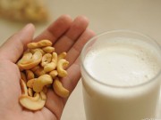 Làm mẹ - Rủ nhau làm sữa hạt cho con uống thay sữa công thức, mẹ đã biết sự thật về dinh dưỡng?