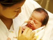 Làm mẹ - Bệnh vàng da ở trẻ sơ sinh: Cho con bú đầy đủ giúp giảm tình trạng bệnh