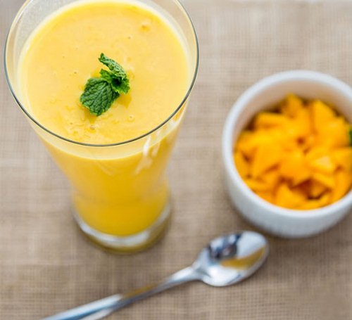 3 cách làm sinh tố xoài ăn dặm siêu ngon cho trẻ sơ sinh - 3