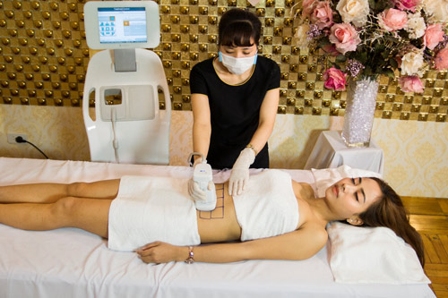 Mẹ bỉm sữa ‘lột xác’ nhờ phương pháp giảm béo đình đám thế giới - 2