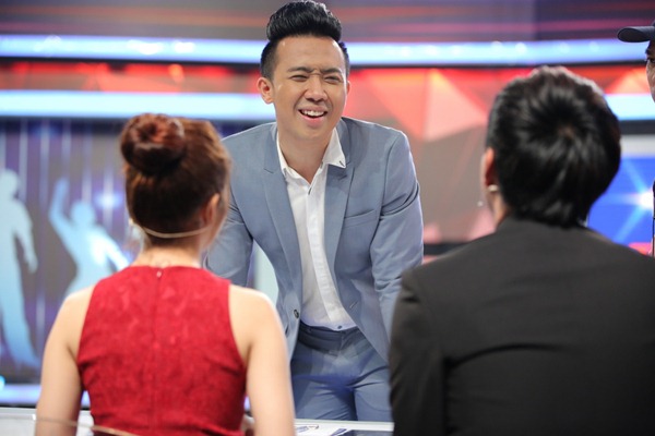 Người bí ẩn 2017: Bảo Anh - Hồ Quang Hiếu hết hồn, trường quay náo loạn vì nghệ sĩ chơi trăn - 2