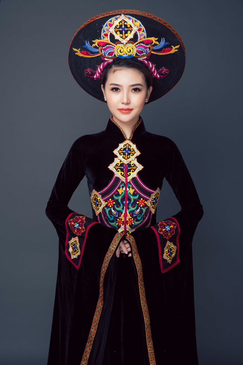 Nữ hoàng sắc đẹp Ngọc Duyên, Hoa hậu Thu Hoài amp;#34;thắt đáy, lưng ongamp;#34; mê hoặc ánh nhìn - 2
