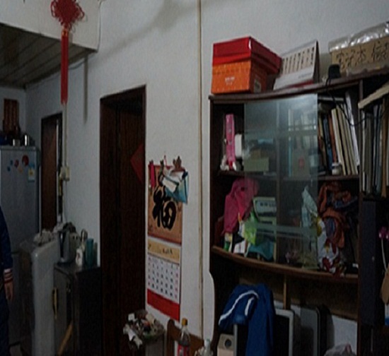 Thương con phải đi ngủ nhờ, bố mẹ dành dụm sửa nhà amp;#34;ổ chuộtamp;#34; đẹp ngỡ ngàng - 2