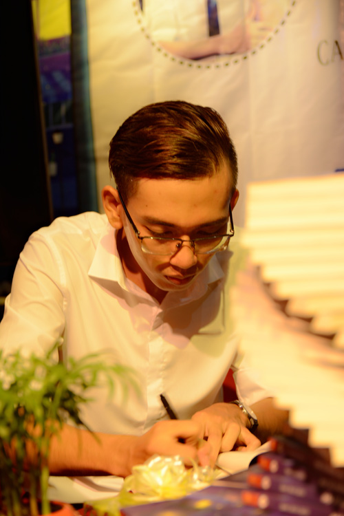 Chàng sinh viên năm thứ 3 Đại học gây bất ngờ bởi khả năng viết truyện đầy triết lý - 7