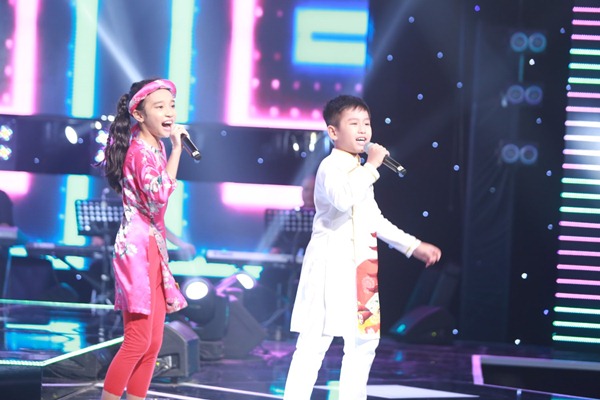 Cẩm Ly và cả 5 huấn luyện viên ngỡ ngàng, xúc động vì cô bé 10 tuổi hát amp;#34;Mẹ tôiamp;#34; - 10