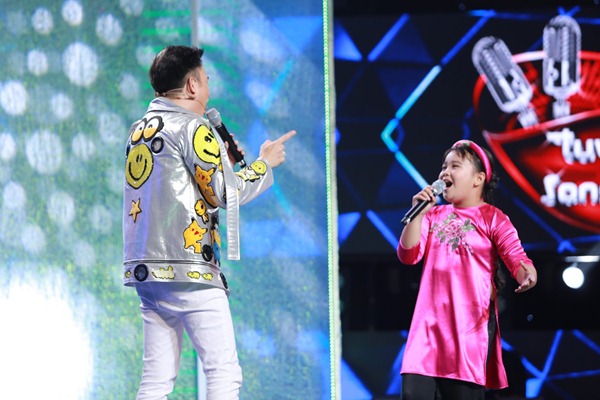 Cẩm Ly và cả 5 huấn luyện viên ngỡ ngàng, xúc động vì cô bé 10 tuổi hát amp;#34;Mẹ tôiamp;#34; - 11