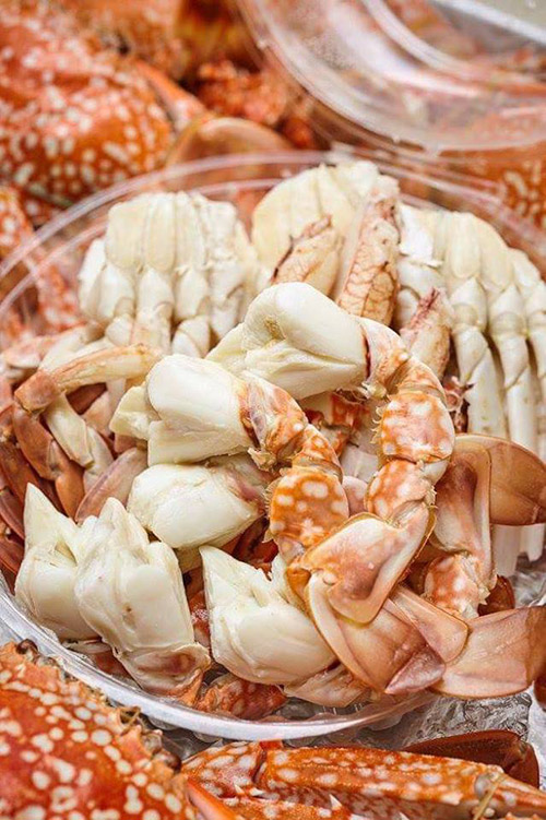 Chỉ là clip bóc ghẹ thôi nhưng lại đang khiến dân mạng Việt xem say mê “quên lối về” - 2