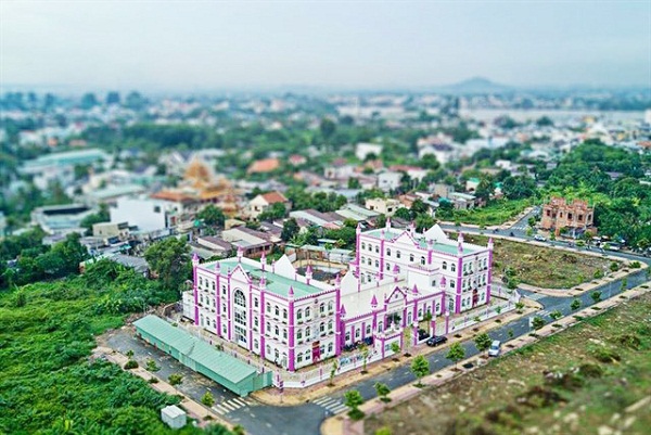 Không ngờ ở Việt Nam cũng có amp;#34;lâu đài cổ tíchamp;#34; đẹp ngỡ ngàng như ở trời Âu thế này - 1