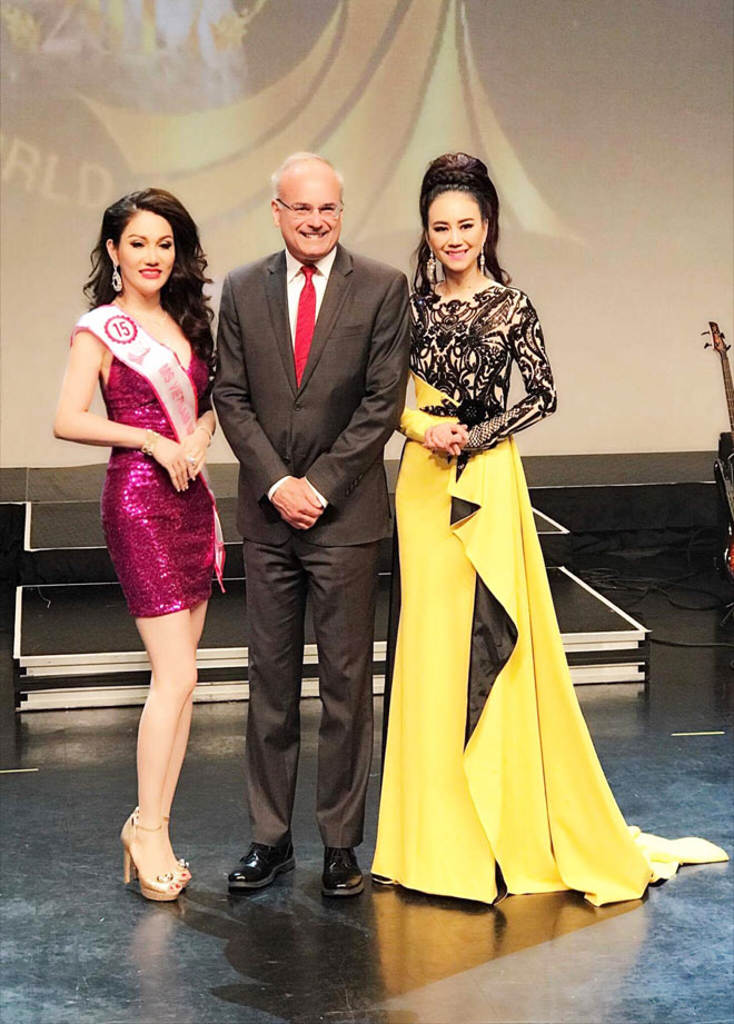 Mr Đàm trao vương miện cho Hoa hậu Doanh nhân Việt Nam thế giới 2017 - 1