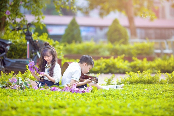 Sau 1 năm gây sốt vì xinh như hoa hậu, bé gái Tuyên Quang giờ đây đã khác rất nhiều - 11