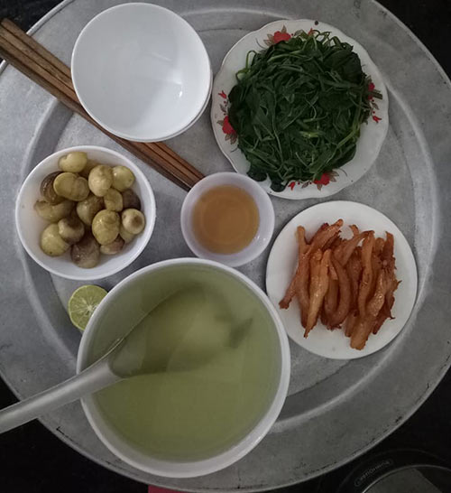 Cô vợ trẻ tư vấn bữa cơm 2 người sống giữa Hà Nội chỉ tốn 15 nghìn gây tranh cãi - 2