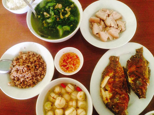 Cô vợ trẻ tư vấn bữa cơm 2 người sống giữa Hà Nội chỉ tốn 15 nghìn gây tranh cãi - 9