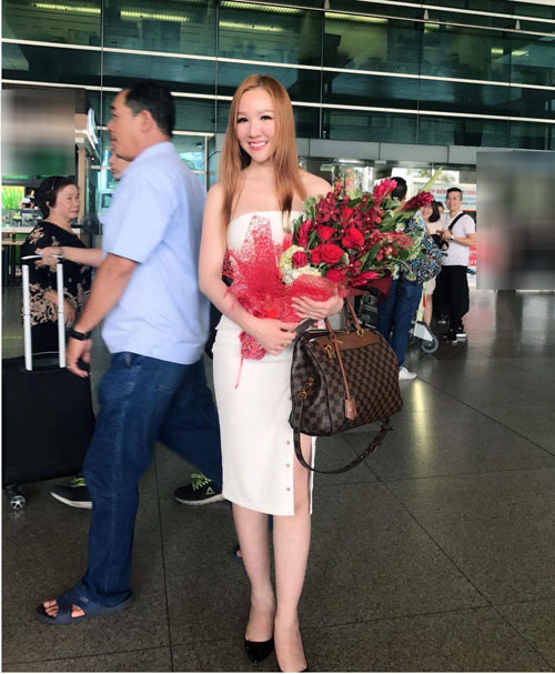 Thêm một nữ ca sĩ xinh đẹp, gợi cảm, sở hữu biệt thự 23 tỷ khiến nhiều người amp;#34;ghen tỵamp;#34; - 1