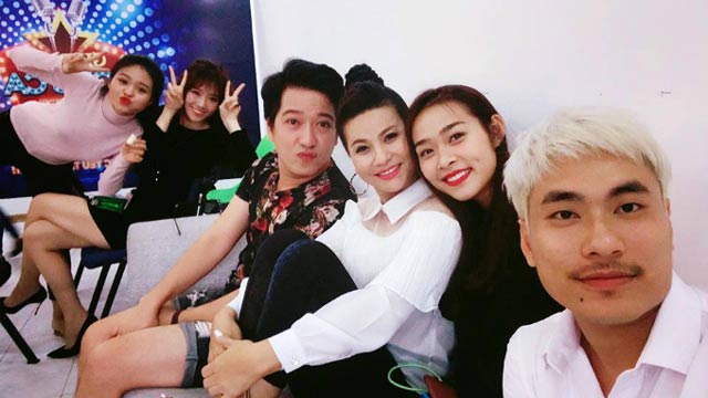 Sao Việt 24h qua: Con gái Ốc Thanh Vân mặc đồ đôi cùng mẹ, xoạc chân điệu nghệ tạo dáng - 11