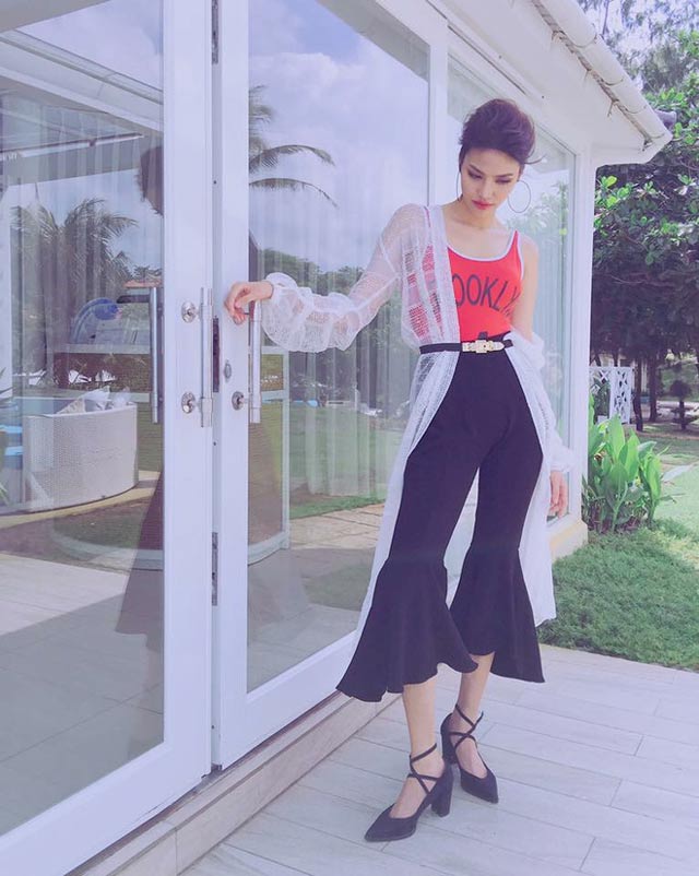 Sao Việt 24h qua: Con gái Ốc Thanh Vân mặc đồ đôi cùng mẹ, xoạc chân điệu nghệ tạo dáng - 10