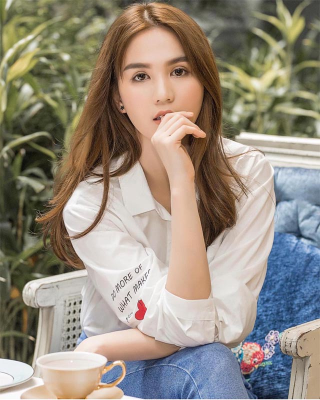 Sao Việt 24h qua: Con gái Ốc Thanh Vân mặc đồ đôi cùng mẹ, xoạc chân điệu nghệ tạo dáng - 7