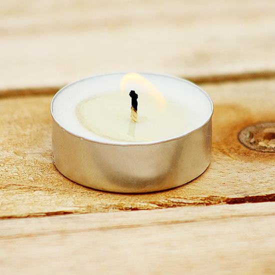 Cách đuổi ruồi, muỗi amp;#34;sạch báchamp;#34; không còn một con trong nhà chỉ với một cây nến - 1