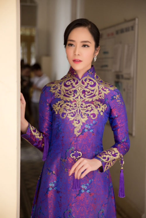 Hoa hậu Thu Hoài đẹp amp;#34;quyền lựcamp;#34; bên Top 5 Hoa hậu Ngọc Quý khi cùng đi nhận giải thưởng - 5