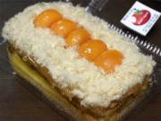Bếp Eva - Mê nấu ăn từ năm 10 tuổi, gần 50 năm sau cặp vợ chồng mới mở quán bánh bông lan trứng muối đắt khách nhất Hà Nội