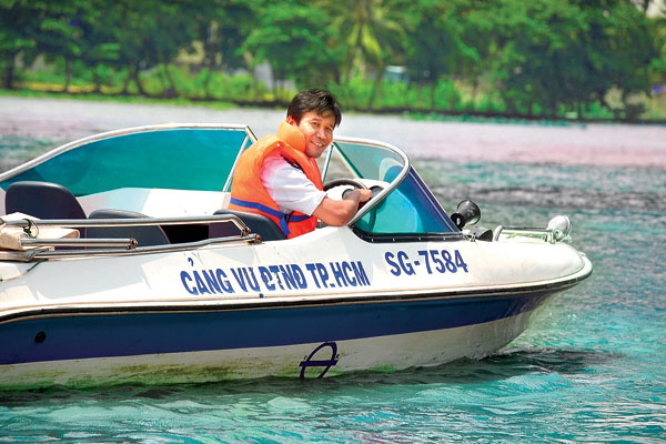 Gặp người chuyên lao ra cứu người nhảy cầu Sài Gòn, vớt hàng chục thi thể - 1