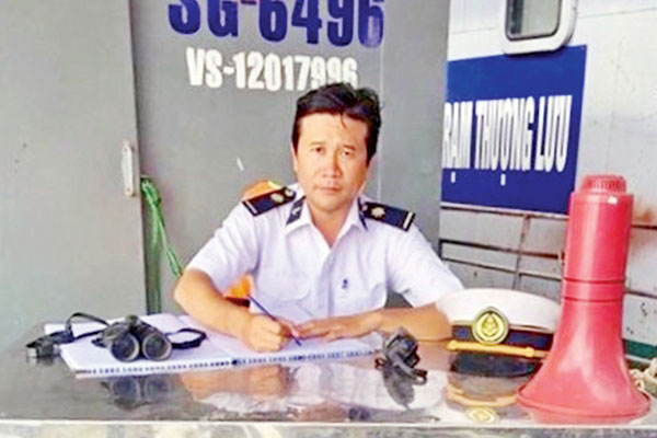 Gặp người chuyên lao ra cứu người nhảy cầu Sài Gòn, vớt hàng chục thi thể - 3