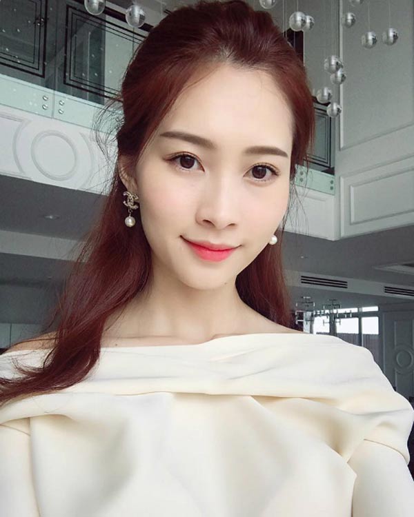 Sao Việt 24h qua: Hồ Ngọc Hà tự gọi mình là amp;#34;béamp;#34;, khoe vẻ nhắng nhít ở Hội An - 8