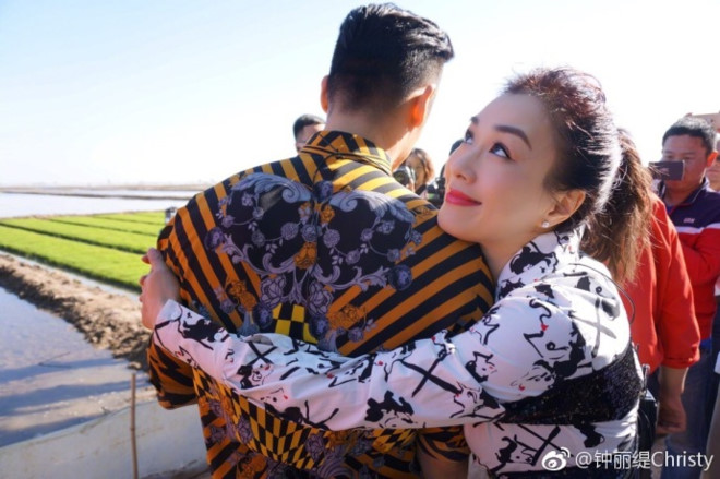 Ngôi sao 24/7: Bạn thân Kim Tae Hee đã kết hôn, có bầu, Honey Lee vẫn chẳng sốt ruột - 8