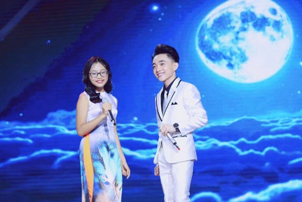 Sau 4 năm nổi tiếng, cuộc sống của cô bé Phương Mỹ Chi giờ đây thay đổi quá nhiều - 16