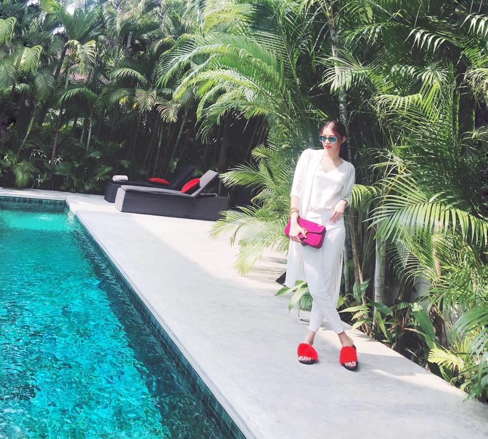 Hè đến, dép lê sang chảnh vẫn amp;#34;được lòngamp;#34; các sao Việt - 10