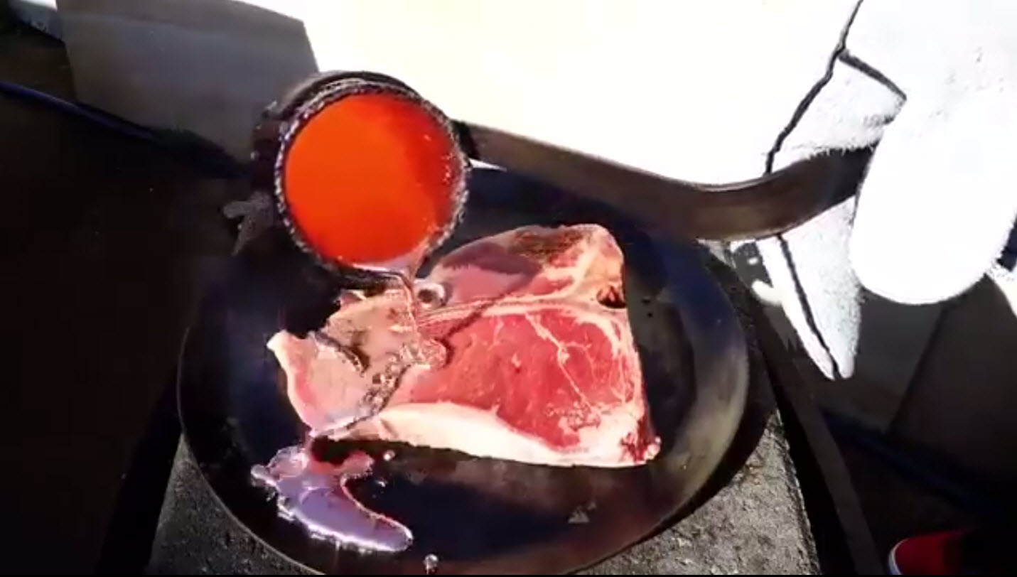 Thử đổ đồng vào thịt bò, chàng trai khiến mọi người choáng vì sản phẩm ra lò - 2