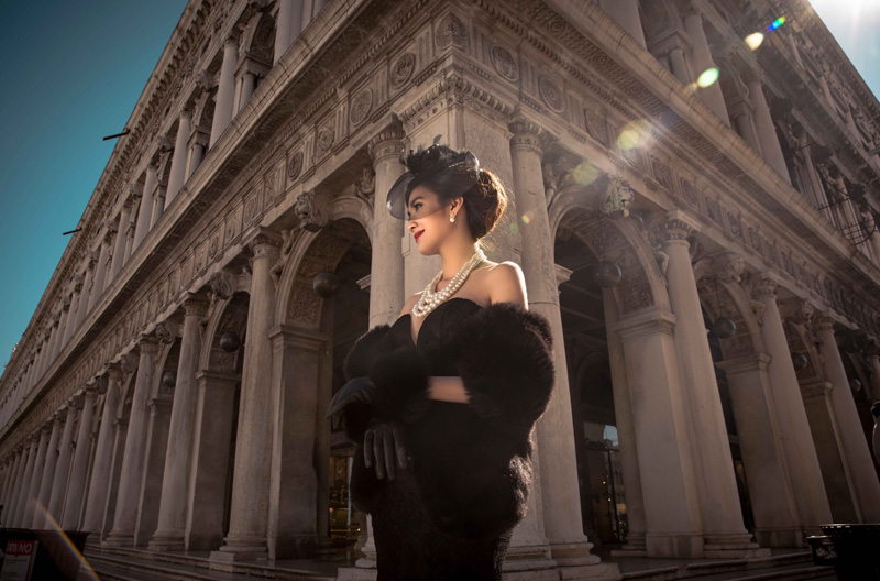 Cô gái đẹp nhất The Face dắt cún đi dạo ở Rome - 11