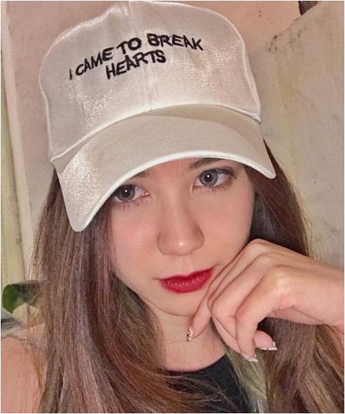 Các cô nàng, hãy thôi mê son rẻ kẻo hối tiếc cả đời! - 1