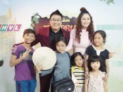 Làng sao - Vợ chồng Gia Bảo - Thanh Hiền đáng yêu bên dàn thiên thần nhỏ